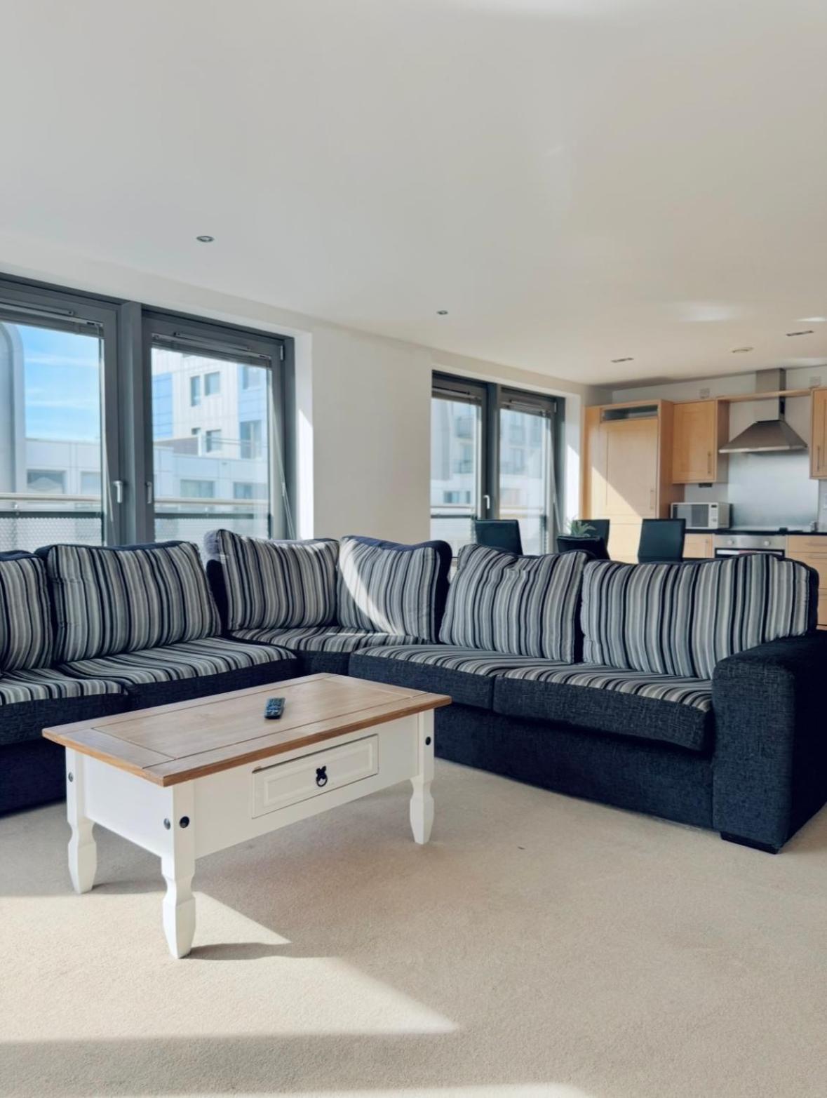 Апартаменты Modern Two Bedroom Эдинбург